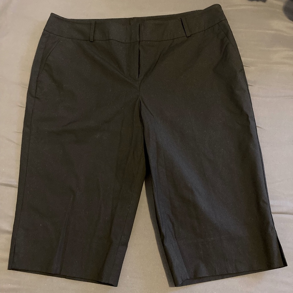 NWT New York & Company Business Casual Capri, Black - size 16